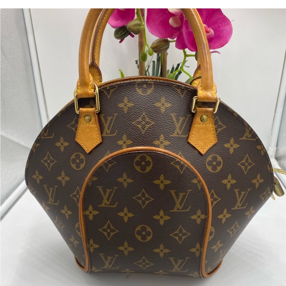Louis Vuitton Ellipse pm monogram handbag